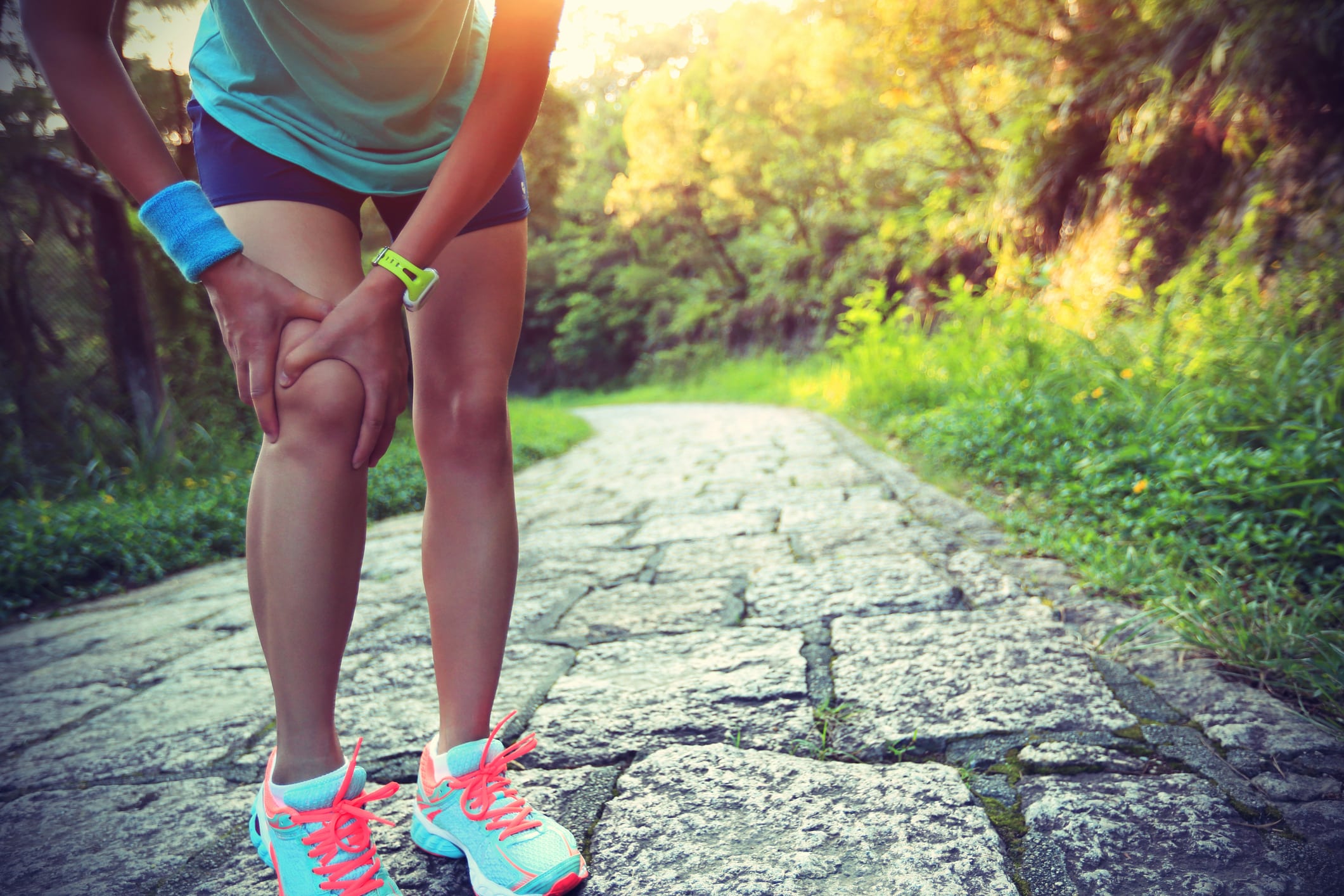 Can a chiropractor help with knee pain?
